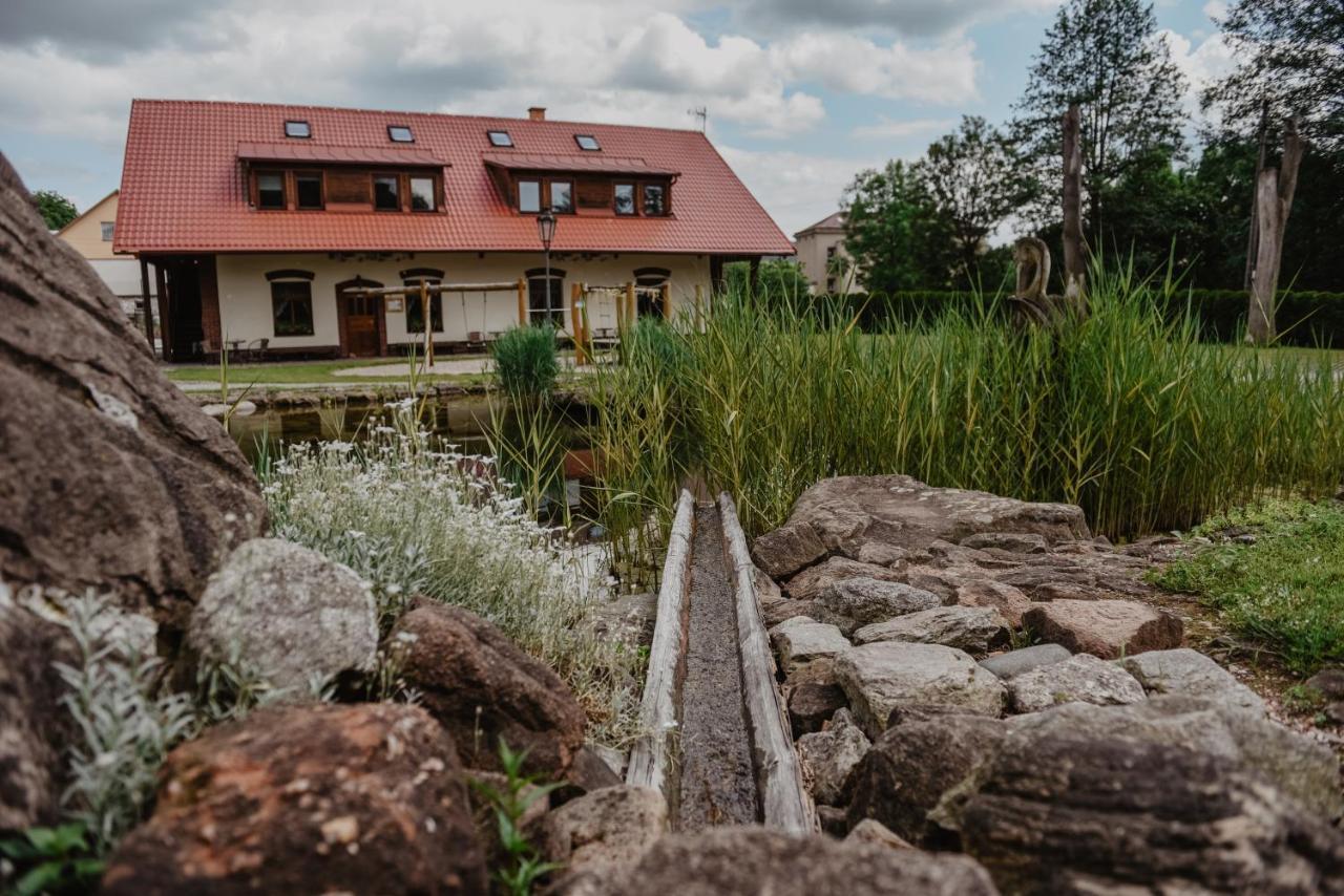 Penzion U Skutilu Pilníkov Exterior photo